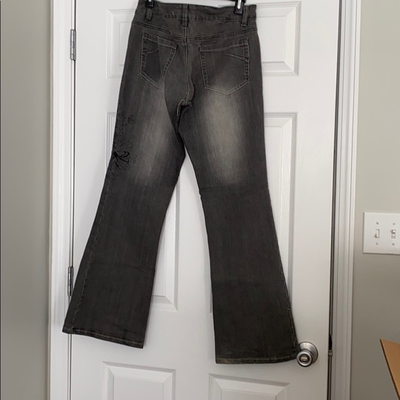 Jeans - Picture 1 of 3